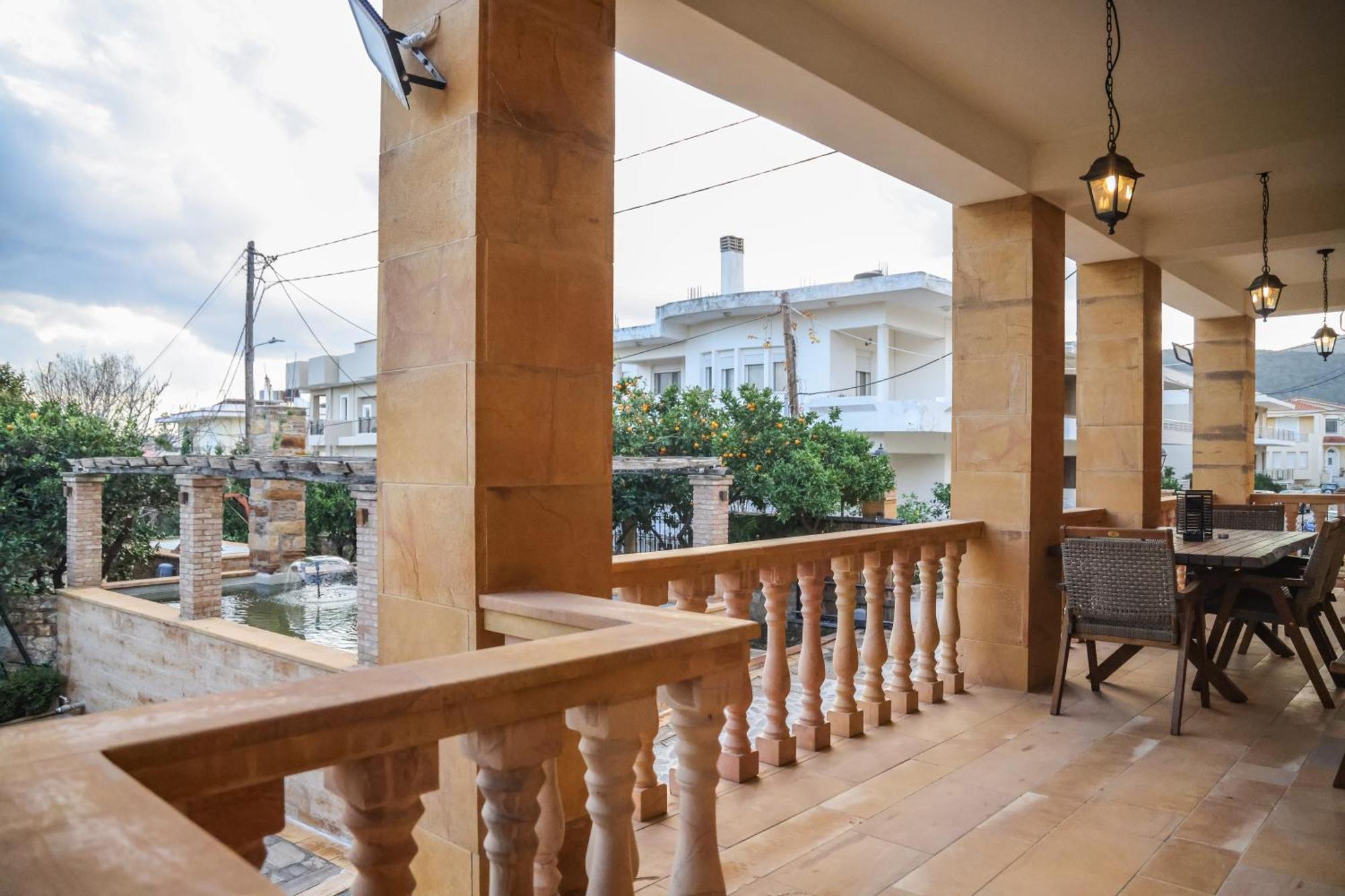 Archontiko Frideriki Luxury Apartments Chios Town Zewnętrze zdjęcie