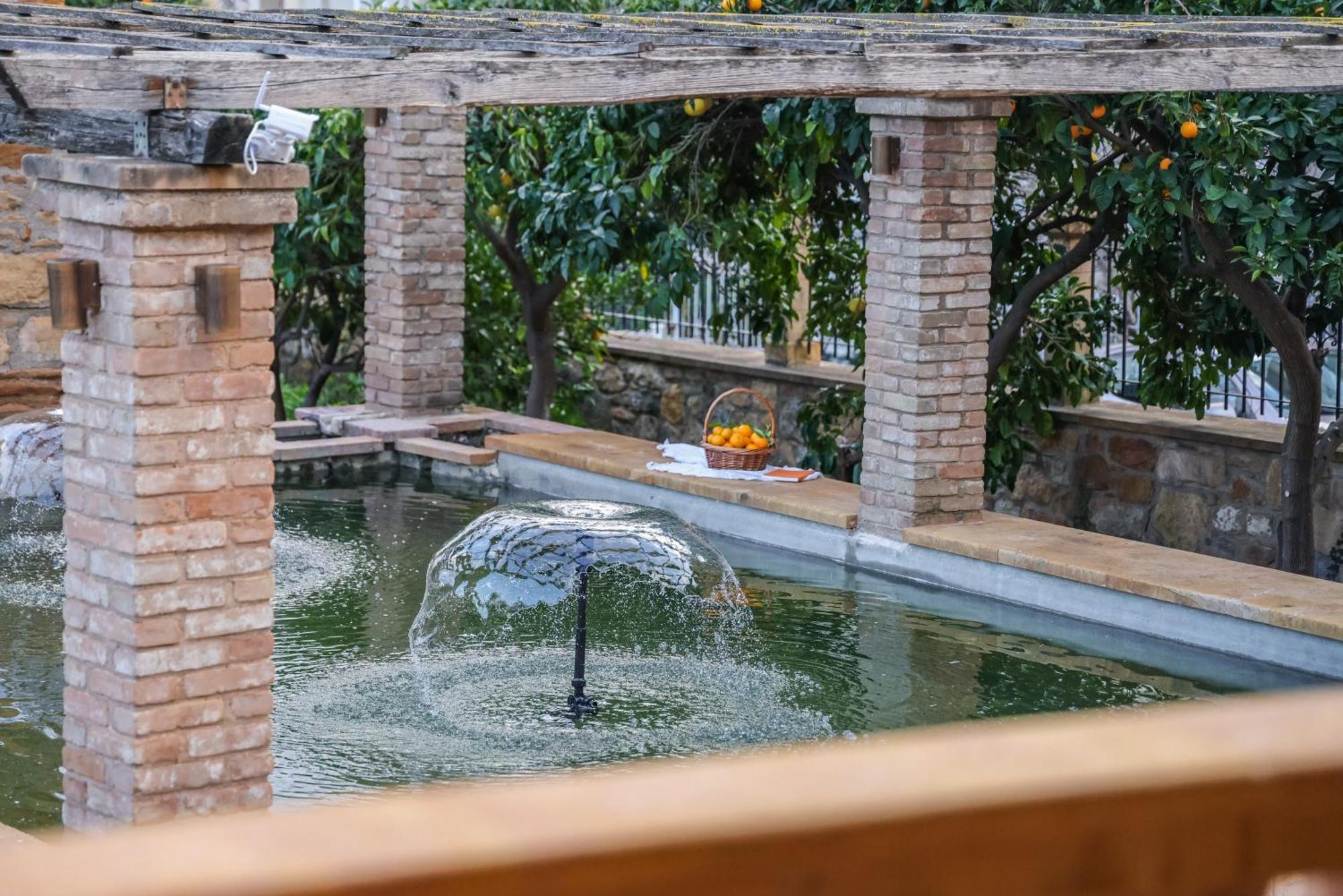 Archontiko Frideriki Luxury Apartments Chios Town Zewnętrze zdjęcie