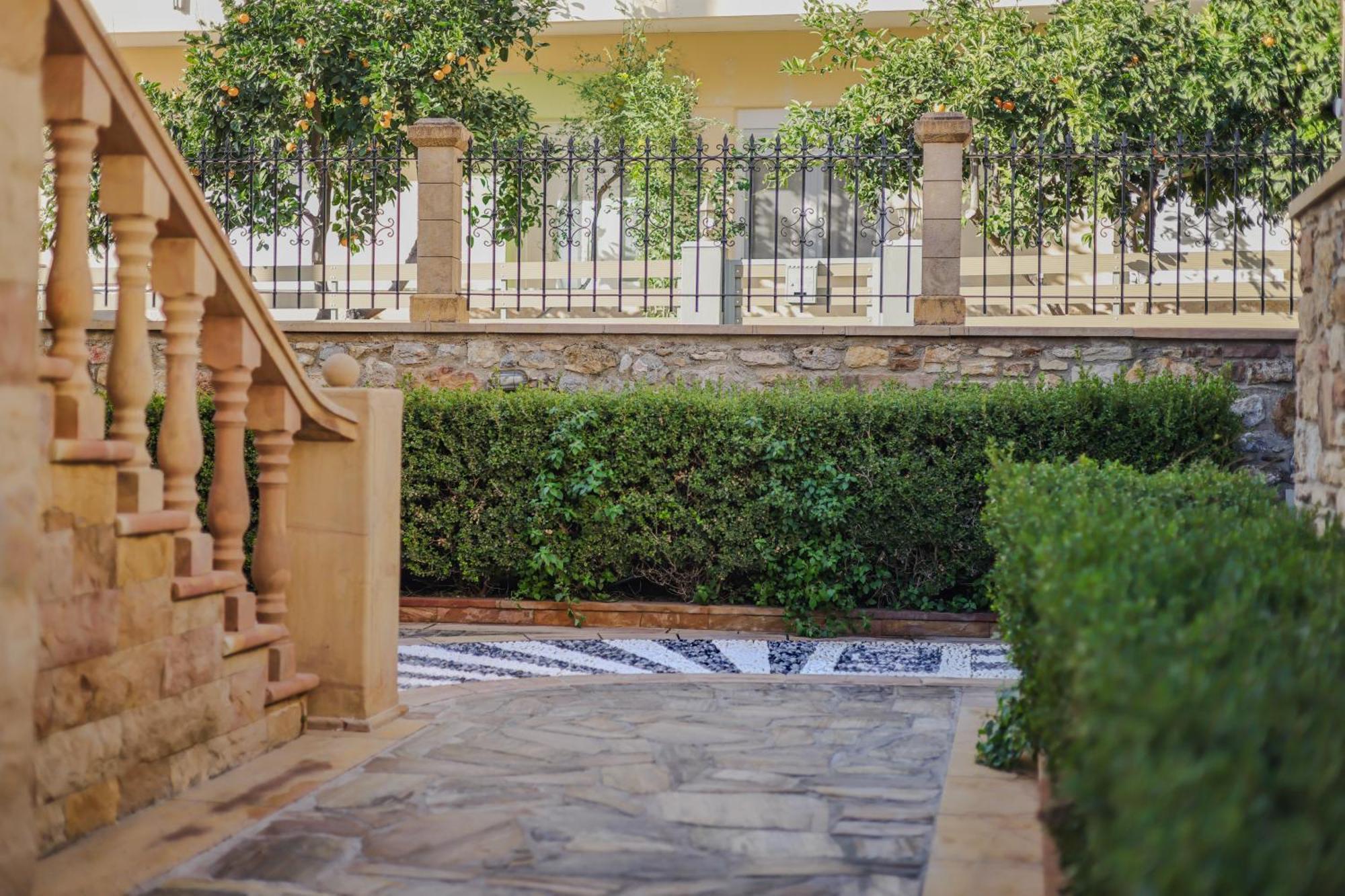 Archontiko Frideriki Luxury Apartments Chios Town Zewnętrze zdjęcie