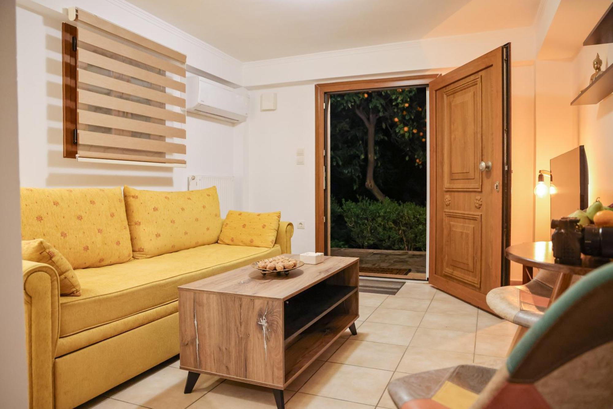 Archontiko Frideriki Luxury Apartments Chios Town Zewnętrze zdjęcie
